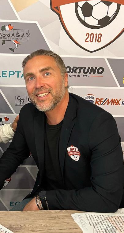 Calcio Jem s Soccer Academy. Gianluca Caruso Un plauso a tutti